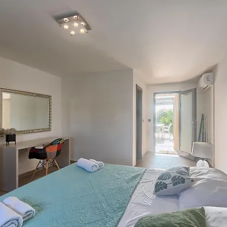 Volimten By Istra Vacation Villa Vodnjan